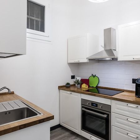 Acquario 5 Minuti, 1Br , Free A-C, Wifi & Netflix "City Center" By Tilo Генуа Екстериор снимка