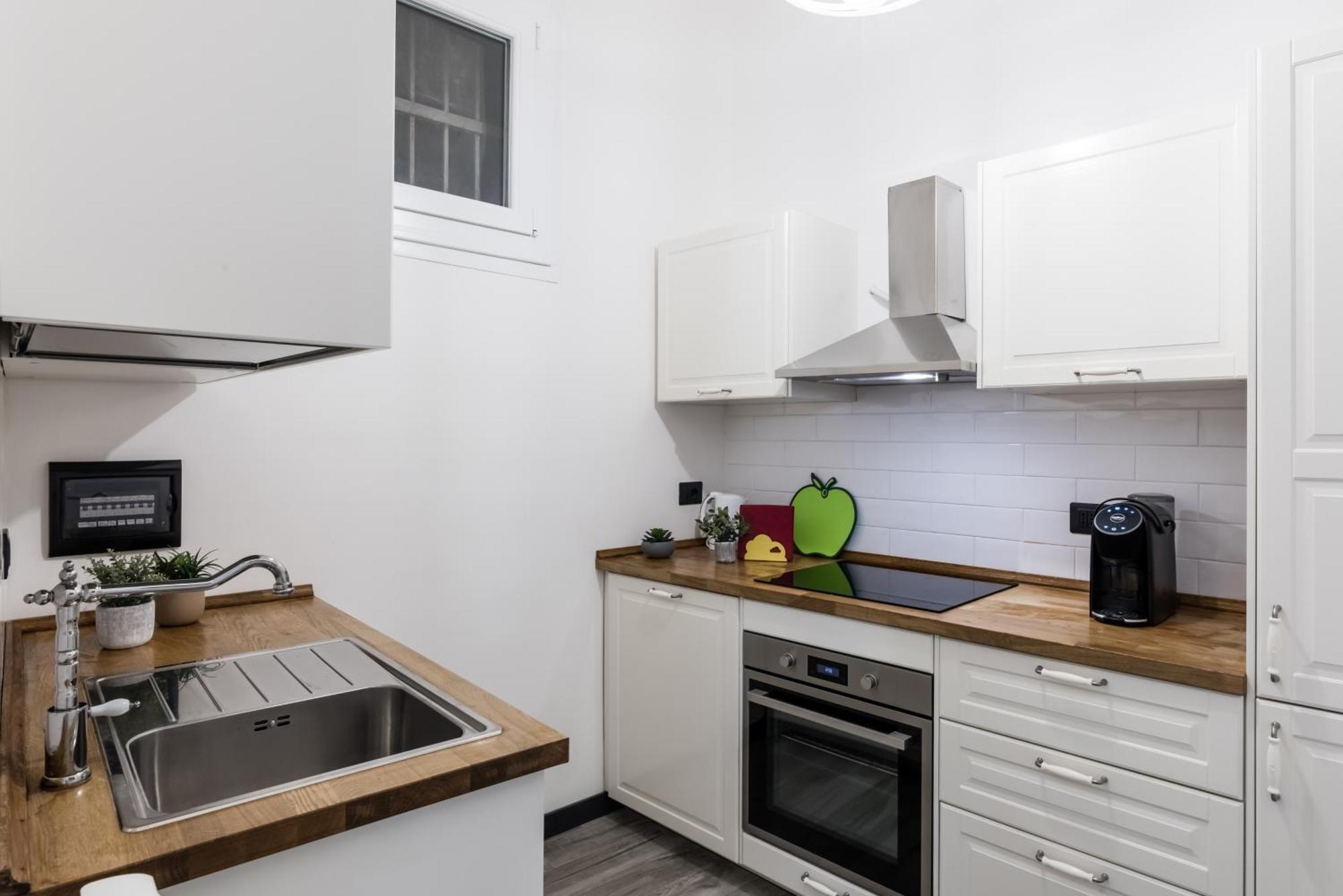 Acquario 5 Minuti, 1Br , Free A-C, Wifi & Netflix "City Center" By Tilo Генуа Екстериор снимка