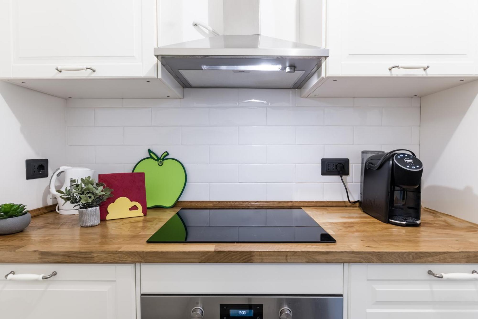 Acquario 5 Minuti, 1Br , Free A-C, Wifi & Netflix "City Center" By Tilo Генуа Екстериор снимка