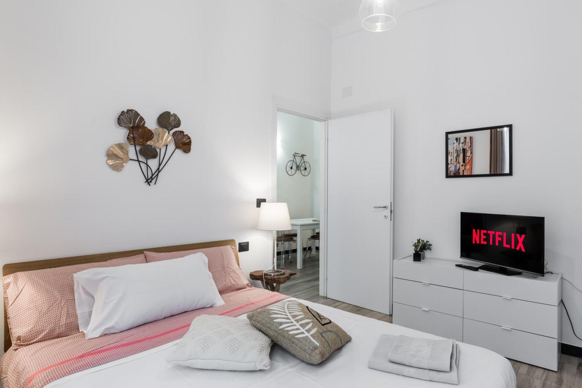 Acquario 5 Minuti, 1Br , Free A-C, Wifi & Netflix "City Center" By Tilo Генуа Екстериор снимка