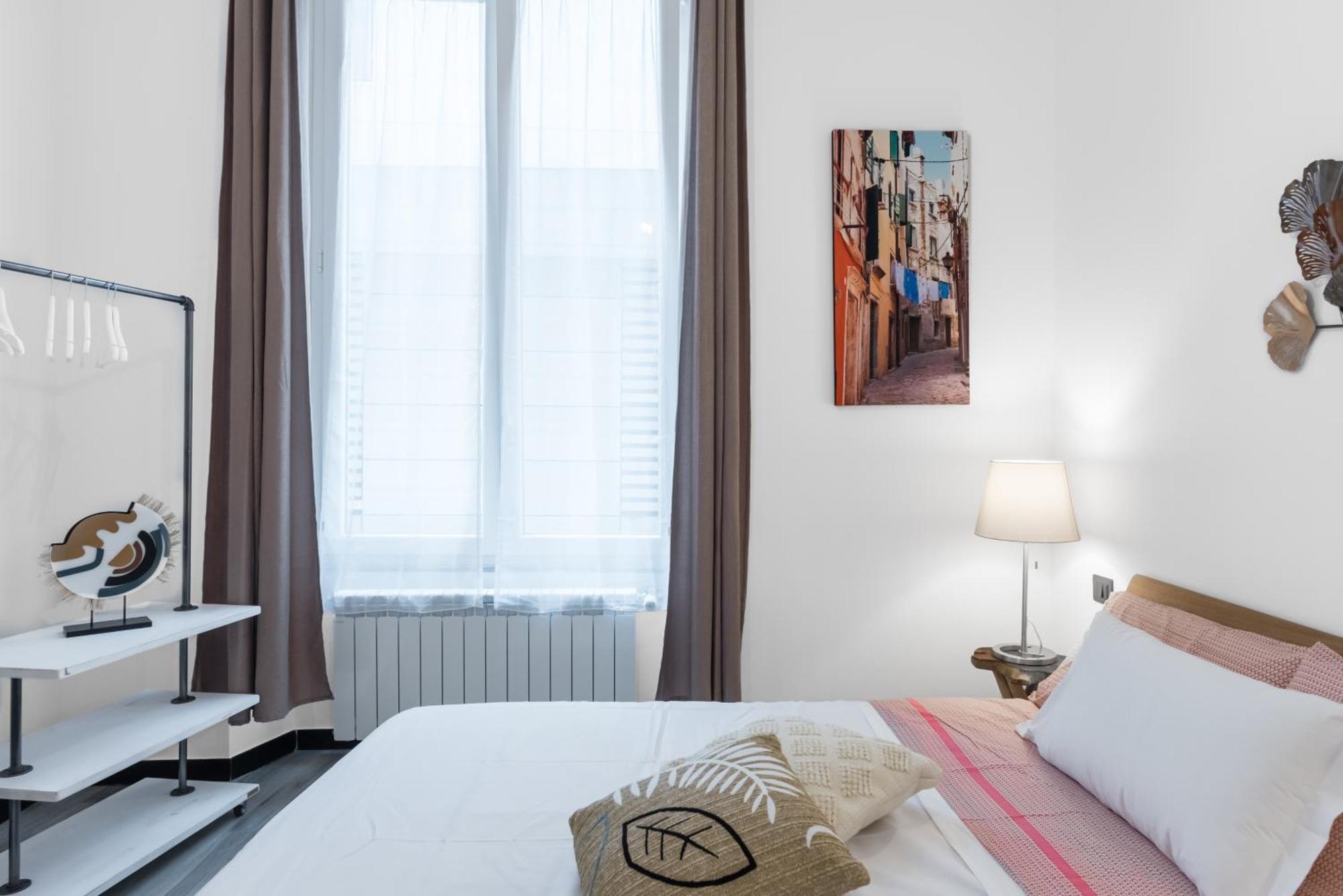 Acquario 5 Minuti, 1Br , Free A-C, Wifi & Netflix "City Center" By Tilo Генуа Екстериор снимка
